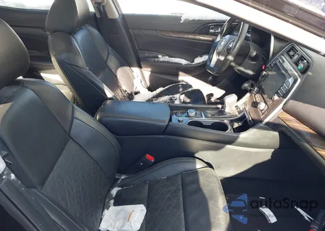 2018 Nissan Maxima 3.5 Platinum z USA, uszkodzony, nr VIN 1N4AA6AP7JC397745